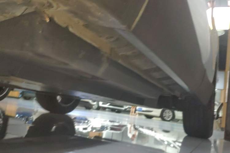 Used Toyota Harrier 2022 2.0L CVT Two-Wheel Drive Deluxe Edition Left Side Sill