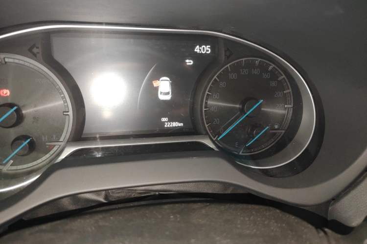 Used Toyota Harrier 2022 Dual-Engine 2.5L CVT Four-Wheel Drive Luxury Edition Odometer Close Up