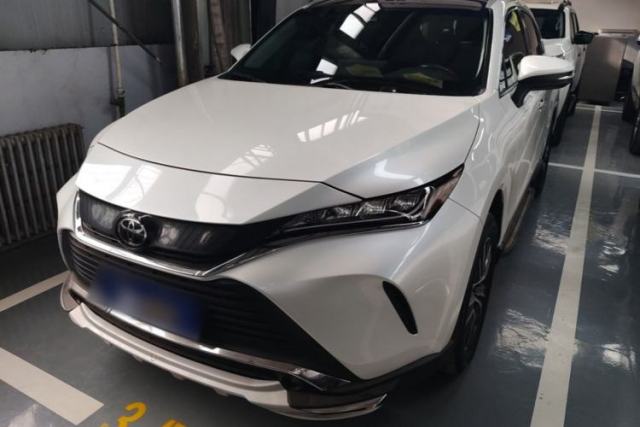 Używany Toyota Harrier 2022 2.0L CVT Two-Wheel Drive Entry Version