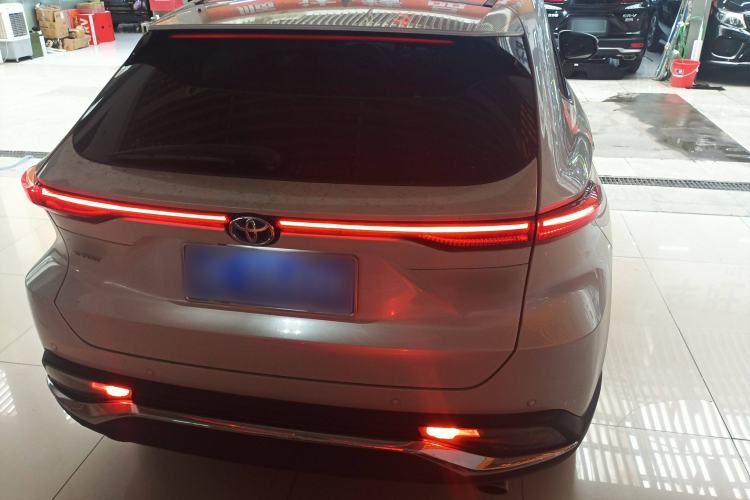 Used Toyota Harrier 2022 Dual-Engine 2.5L CVT Four-Wheel Drive Luxury Edition Rear