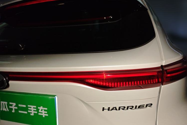 Used Toyota Harrier 2022 2.0L CVT Two-Wheel Drive Deluxe Edition Rear