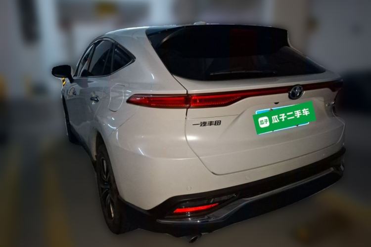 Used Toyota Harrier 2022 2.0L CVT Two-Wheel Drive Luxury Edition Rear Left 45 Deg