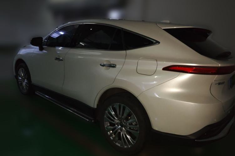 Used Toyota Harrier 2022 2.0L CVT Two-Wheel Drive Deluxe Edition Rear Left 45 Deg