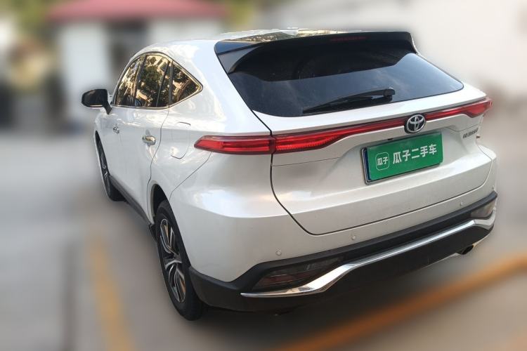Used Toyota Harrier 2022 2.0L CVT Two-Wheel Drive Luxury Edition Rear Left 45 Deg