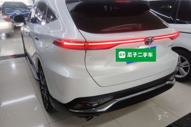 Used Toyota Harrier 2022 2.0L CVT Two-Wheel Drive Deluxe Edition Rear Left 45 Deg