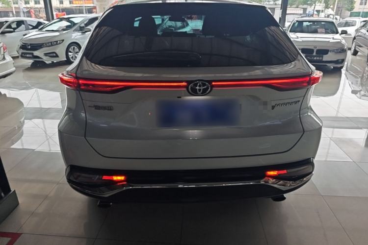 Used Toyota Harrier 2022 2.0L CVT Two-Wheel Drive Entry Version Rear