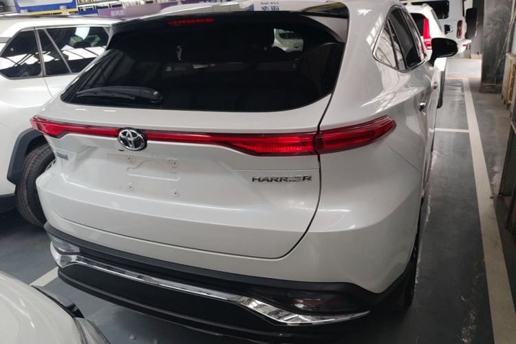 Used Toyota Harrier 2022 2.0L CVT Two-Wheel Drive Deluxe Edition Rear