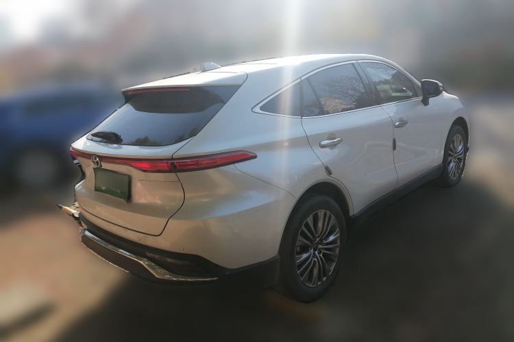 Used Toyota Harrier 2022 2.0L CVT Two-Wheel Drive Deluxe Edition Rear Right 45 Deg