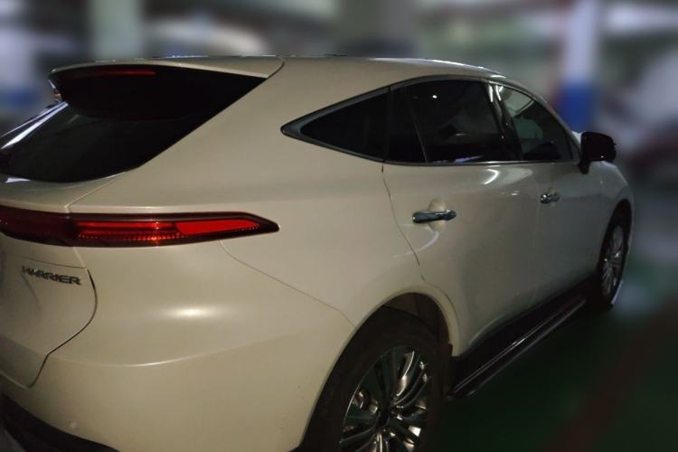 Used Toyota Harrier 2022 2.0L CVT Two-Wheel Drive Deluxe Edition Rear Right 45 Deg