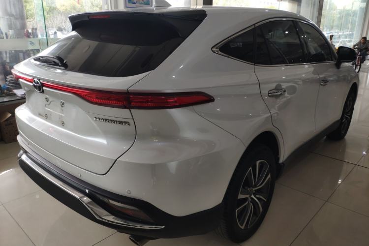 Used Toyota Harrier 2022 2.0L CVT Two-Wheel Drive Luxury Edition Rear Right 45 Deg