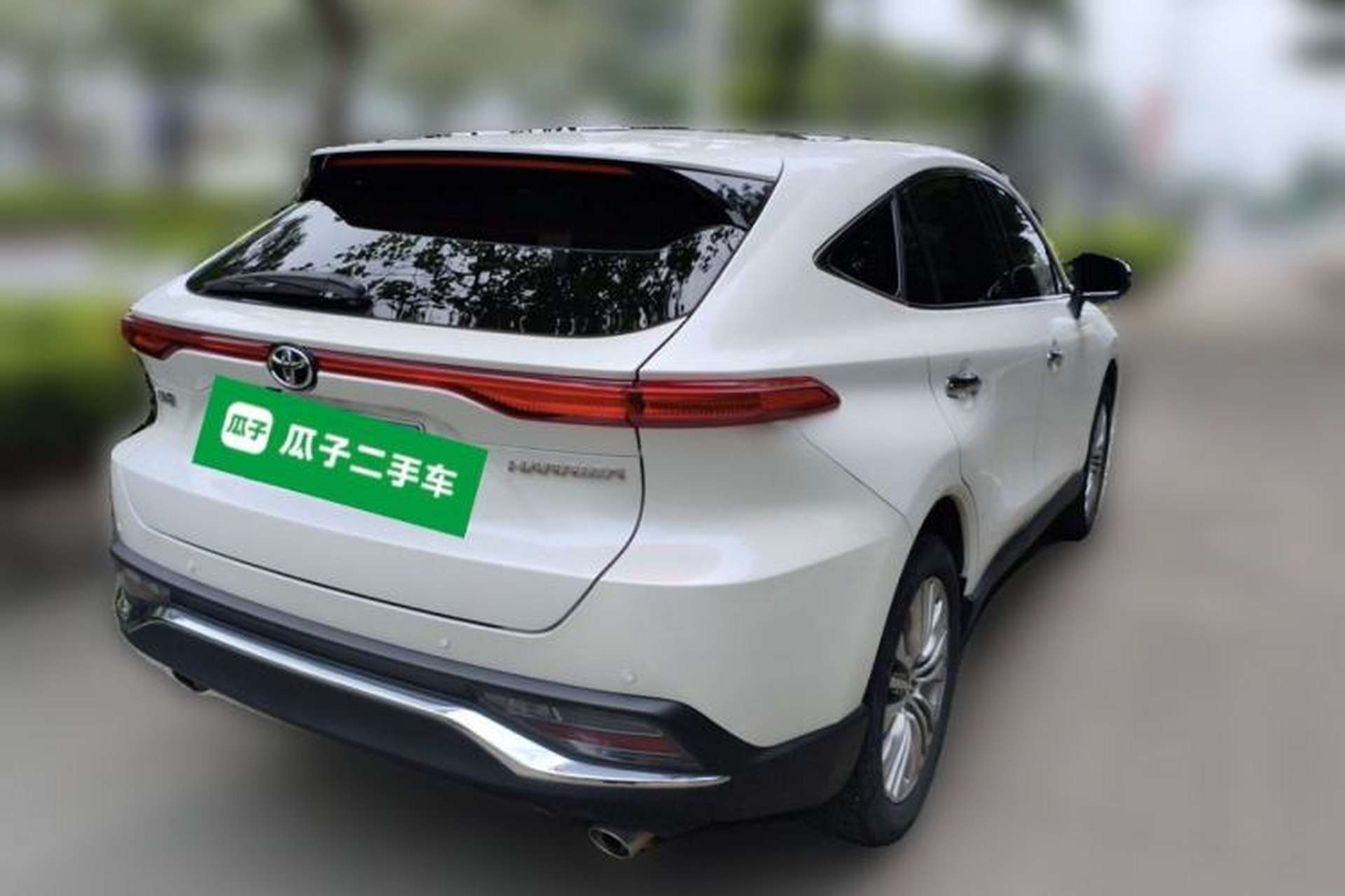 Used Toyota Harrier 2022 2.0L CVT Two-Wheel Drive Deluxe Edition Rear Right 45 Deg