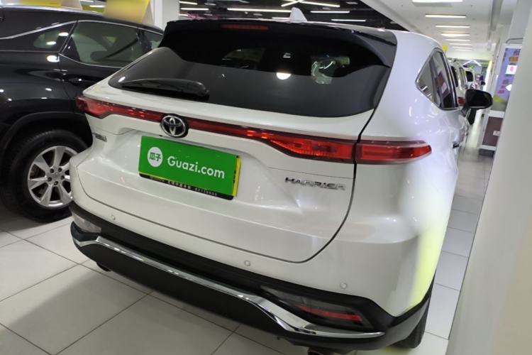 Used Toyota Harrier 2022 2.0L CVT Two-Wheel Drive Deluxe Edition Rear Right 45 Deg