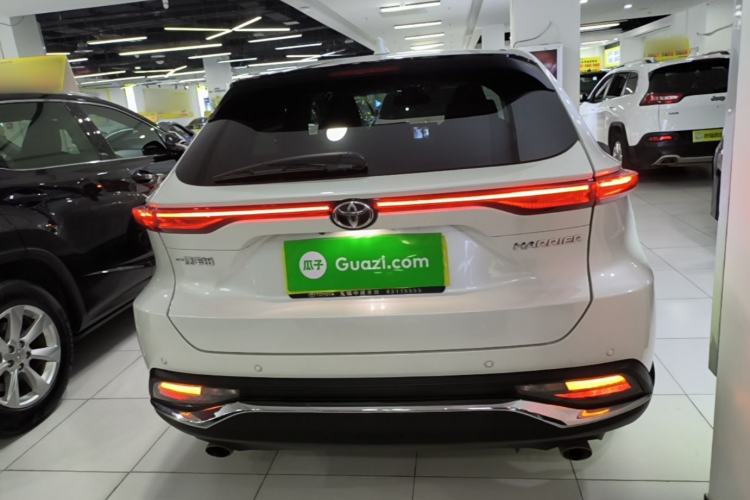 Used Toyota Harrier 2022 2.0L CVT Two-Wheel Drive Deluxe Edition Rear