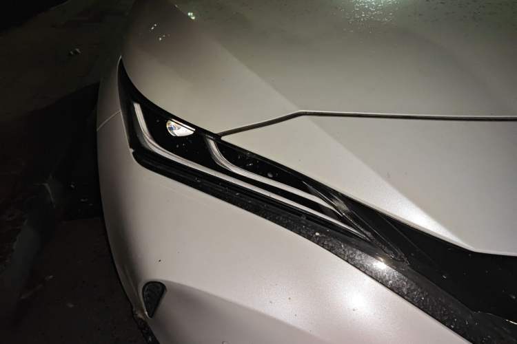 Used Toyota Harrier 2022 2.0L CVT Two-Wheel Drive Deluxe Edition Right Front Headlight