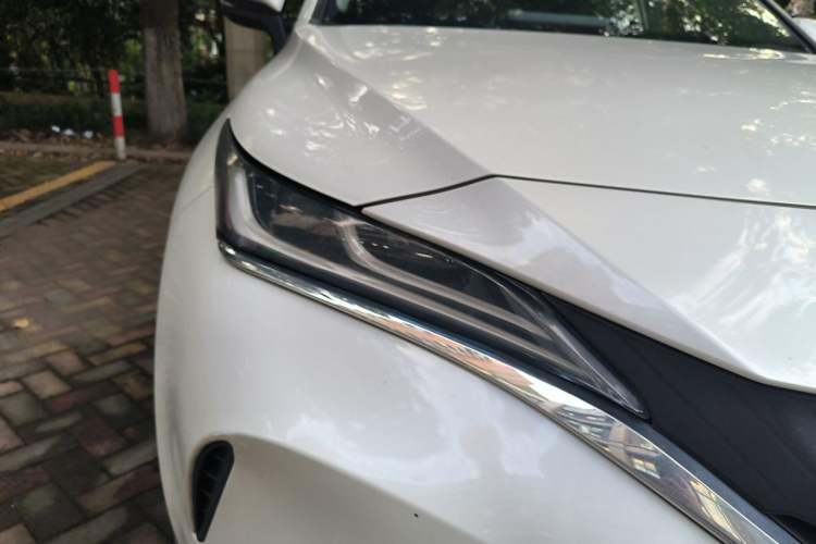Used Toyota Harrier 2022 2.0L CVT Two-Wheel Drive Deluxe Edition Right Front Headlight