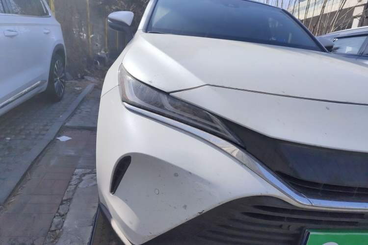 Used Toyota Harrier 2022 2.0L CVT Two-Wheel Drive Deluxe Edition Right Front Headlight