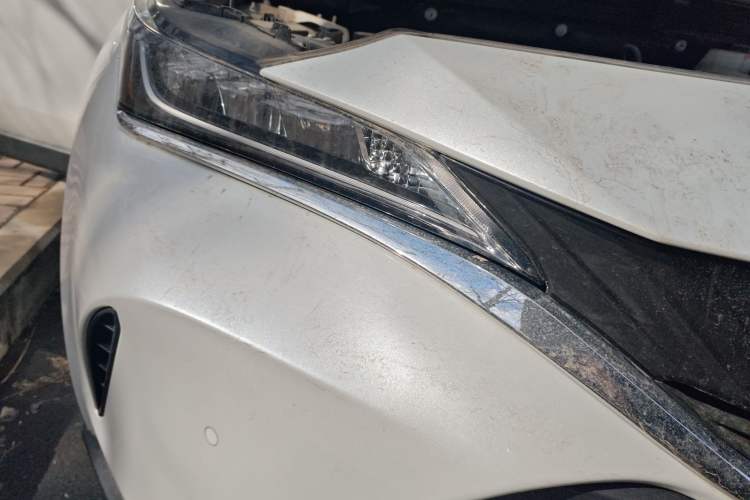 Used Toyota Harrier 2022 Dual-Engine 2.5L CVT Two-Wheel Drive Luxury Edition Right Front Headlight