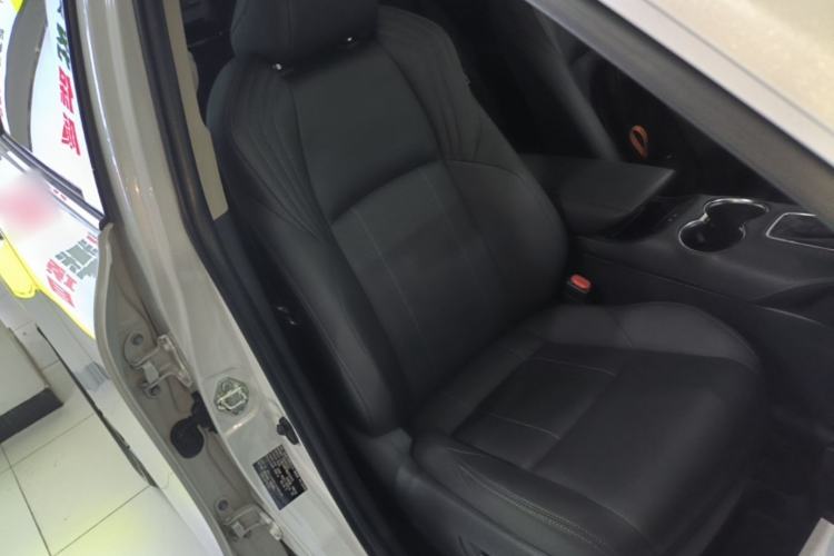 Used Toyota Harrier 2022 2.0L CVT Two-Wheel Drive Deluxe Edition Right Front Seat