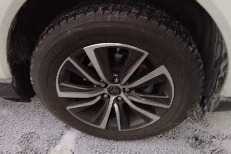 Used Toyota Harrier 2022 2.0L CVT Two-Wheel Drive Entry Version Right Front Wheel Hub