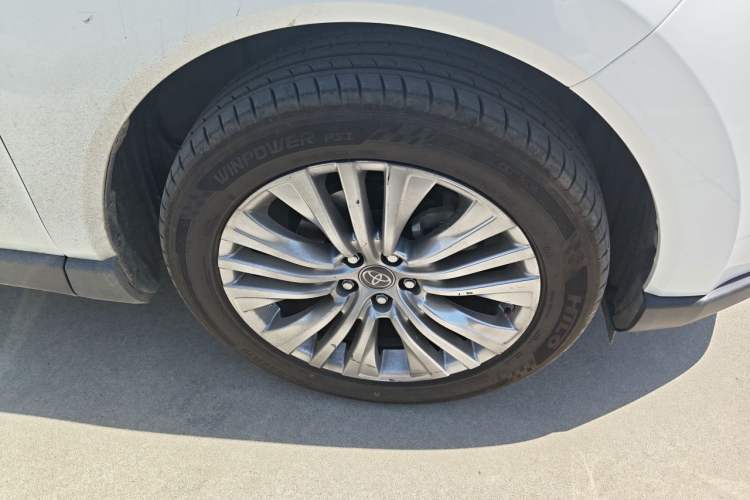 Used Toyota Harrier 2022 2.0L CVT Two-Wheel Drive Deluxe Edition Right Front Wheel Hub