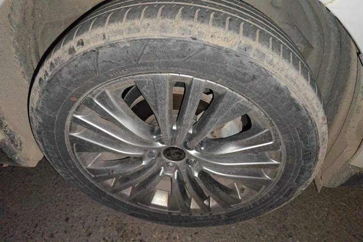 Used Toyota Harrier 2022 2.0L CVT Two-Wheel Drive Deluxe Edition Right Front Wheel Hub