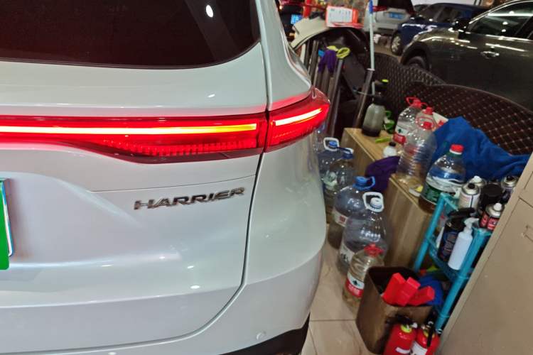 Used Toyota Harrier 2022 2.0L CVT Two-Wheel Drive Deluxe Edition Right Rear Taillight