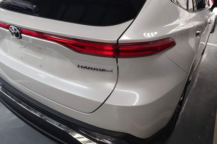 Used Toyota Harrier 2022 2.0L CVT Two-Wheel Drive Deluxe Edition Right Rear Taillight