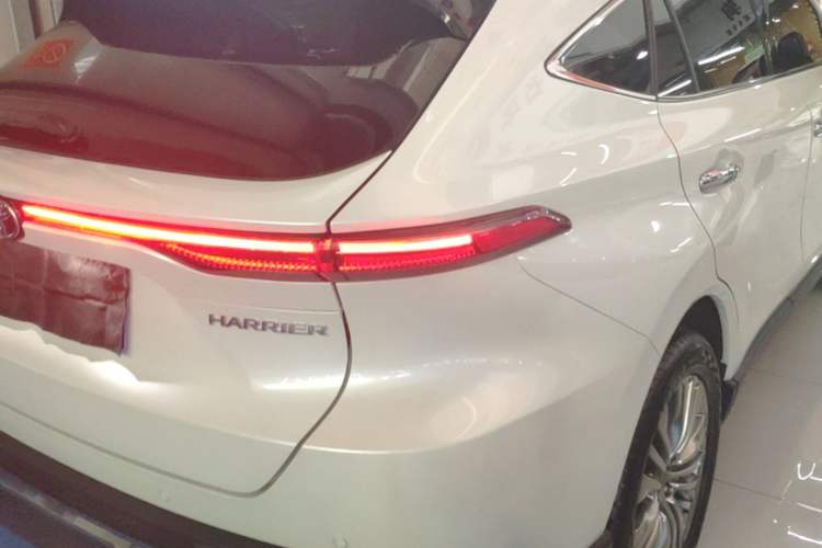 Used Toyota Harrier 2022 2.0L CVT Two-Wheel Drive Deluxe Edition Right Rear Taillight