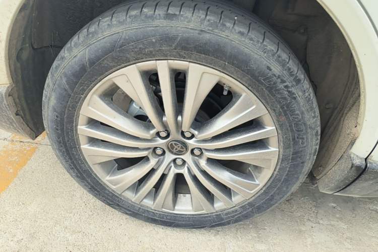 Used Toyota Harrier 2022 2.0L CVT Two-Wheel Drive Deluxe Edition Right Rear Wheel Hub