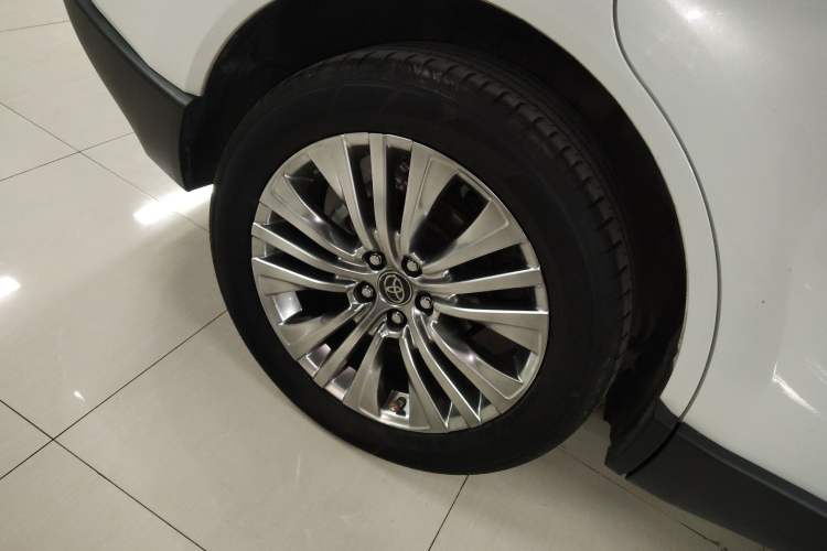 Used Toyota Harrier 2022 Dual-Engine 2.5L CVT Four-Wheel Drive Luxury Edition Right Rear Wheel Hub