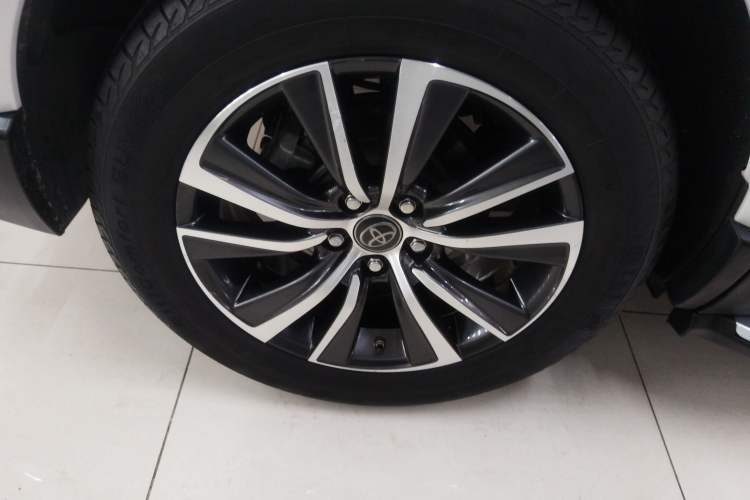 Used Toyota Harrier 2022 2.0L CVT Two-Wheel Drive Deluxe Edition Right Rear Wheel Hub