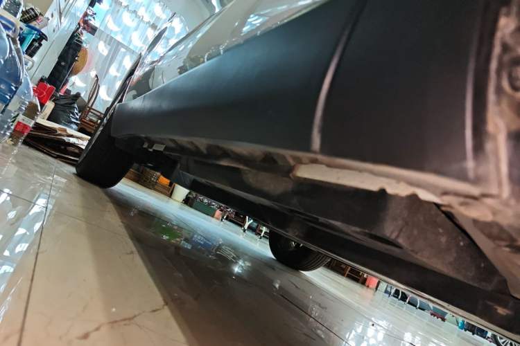 Used Toyota Harrier 2022 2.0L CVT Two-Wheel Drive Deluxe Edition Right Side Sill