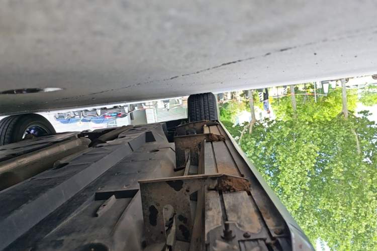 Used Toyota Harrier 2022 2.0L CVT Two-Wheel Drive Entry Version Right Side Sill