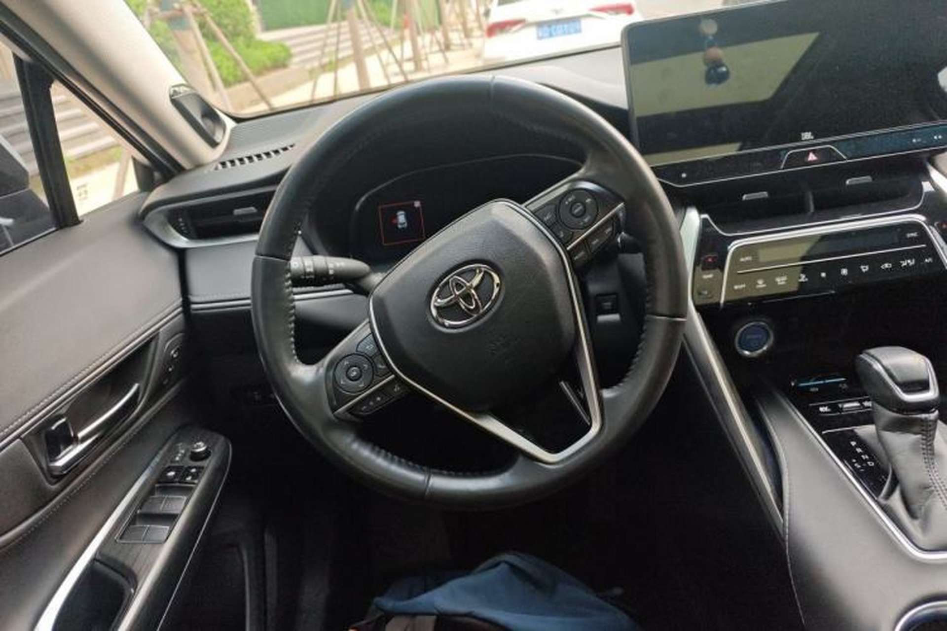 Used Toyota Harrier 2022 Dual-Engine 2.5L CVT Four-Wheel Drive Flagship Edition Steering Wheel