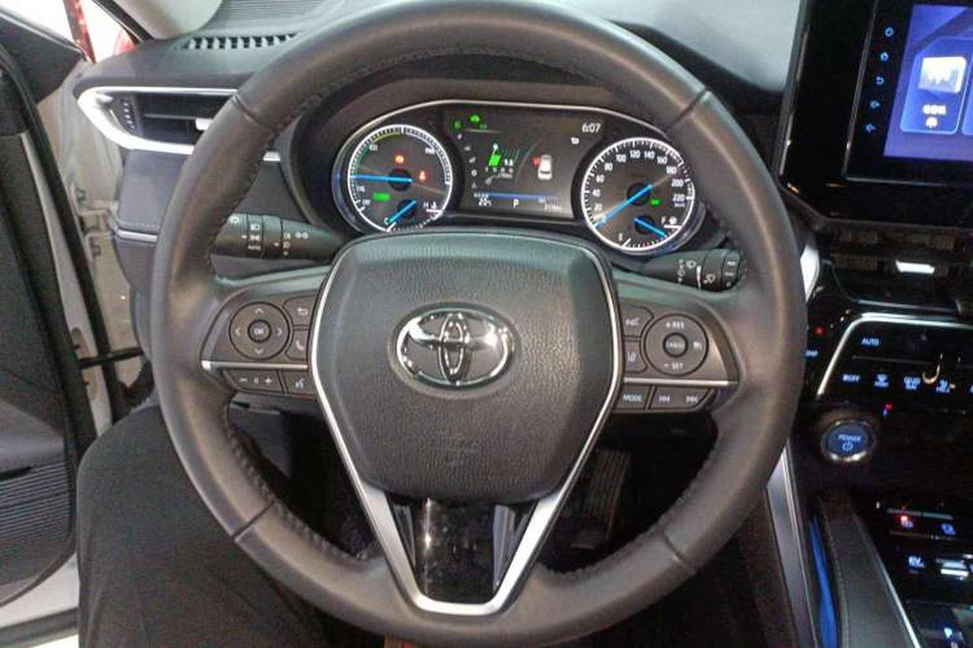 Used Toyota Harrier 2022 Dual-Engine 2.5L CVT Two-Wheel Drive Luxury Edition Steering Wheel