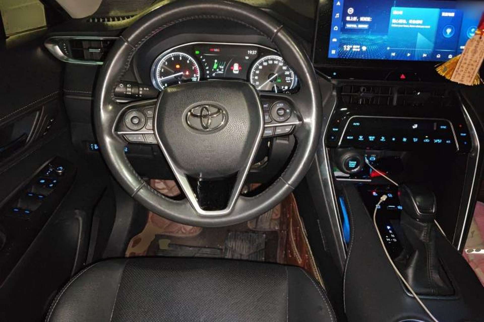 Used Toyota Harrier 2022 2.0L CVT Two-Wheel Drive Deluxe Edition Steering Wheel