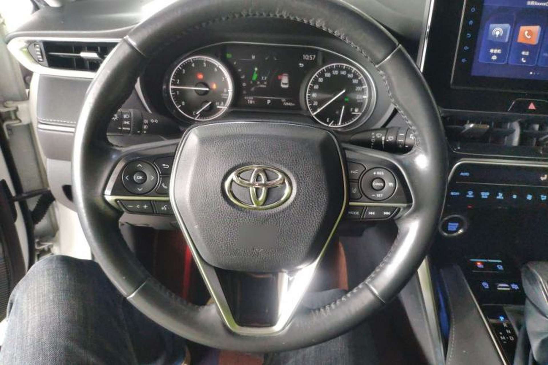 Used Toyota Harrier 2022 2.0L CVT Two-Wheel Drive Luxury Edition Steering Wheel