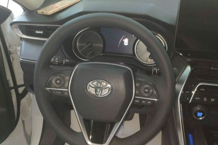 Used Toyota Harrier 2022 2.0L CVT Two-Wheel Drive Deluxe Edition Steering Wheel