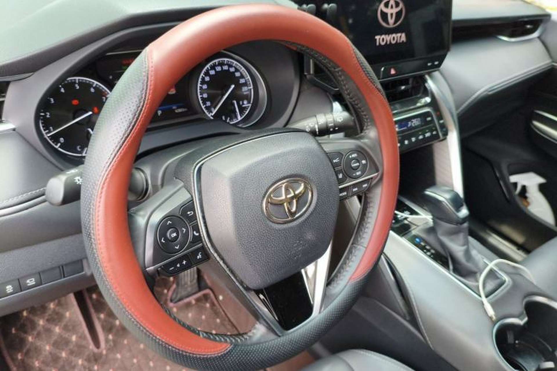 Used Toyota Harrier 2022 2.0L CVT Two-Wheel Drive Deluxe Edition Steering Wheel