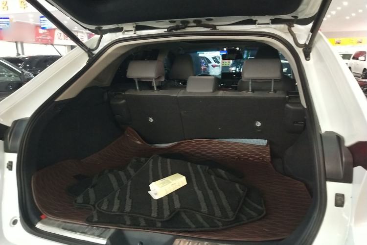 Used Toyota Harrier 2022 Dual-Engine 2.5L CVT Four-Wheel Drive Luxury Edition Trunk