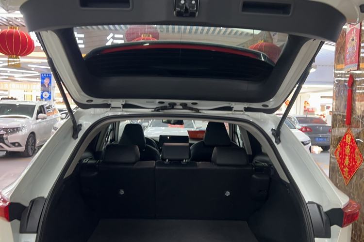 Used Toyota Harrier 2022 2.0L CVT Two-Wheel Drive Deluxe Edition Trunk
