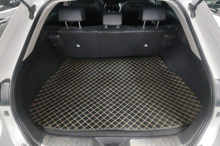 Used Toyota Harrier 2022 Dual-Engine 2.5L CVT Four-Wheel Drive Flagship Edition Trunk