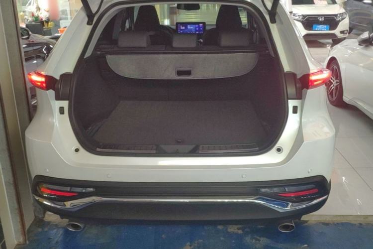 Used Toyota Harrier 2022 2.0L CVT Two-Wheel Drive Deluxe Edition Trunk