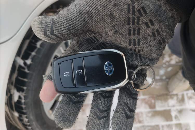 Used Toyota Harrier 2022 Dual-Engine 2.5L CVT Four-Wheel Drive Luxury Edition Vehicle Key