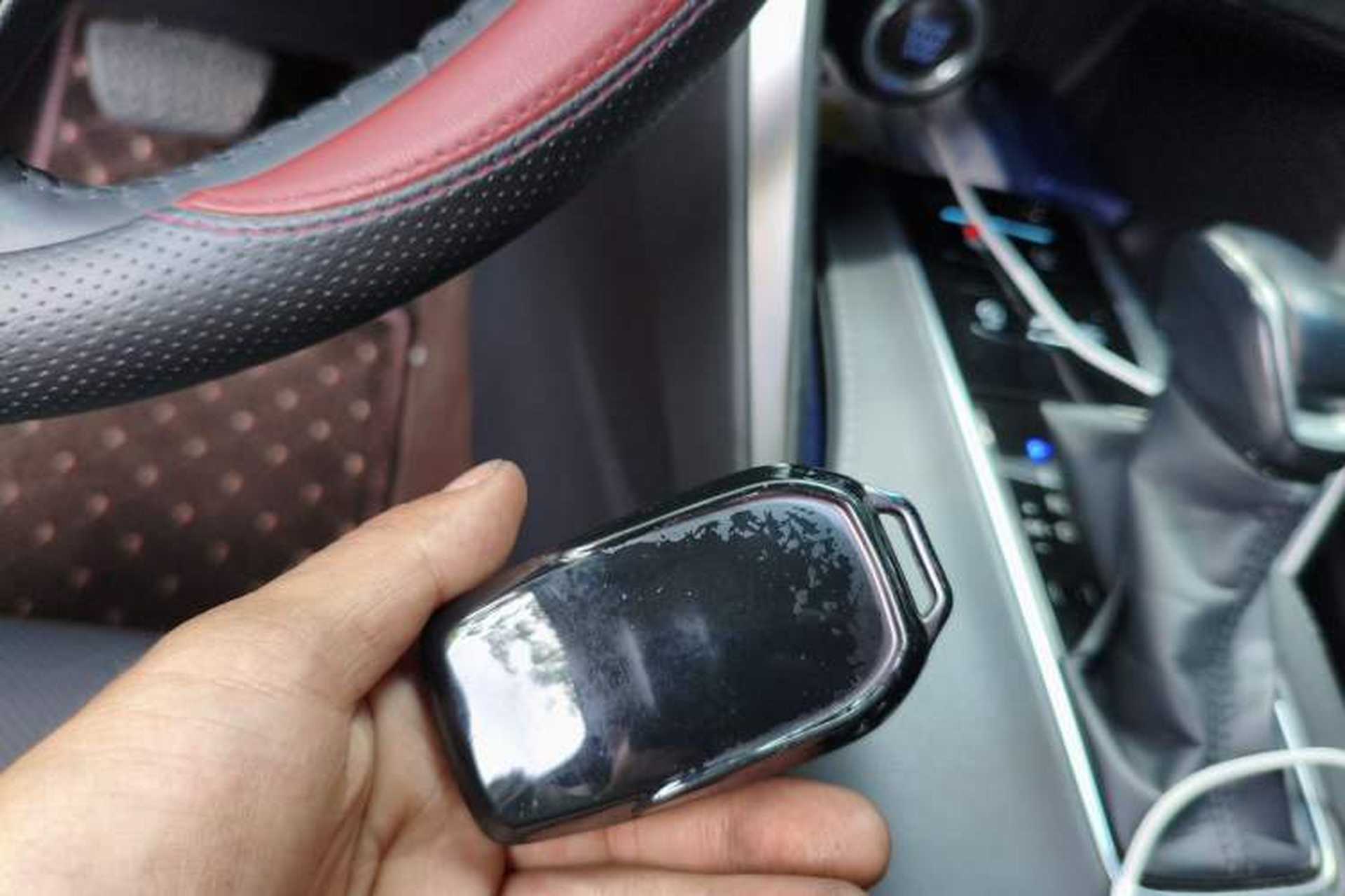 Used Toyota Harrier 2022 2.0L CVT Two-Wheel Drive Deluxe Edition Vehicle Key