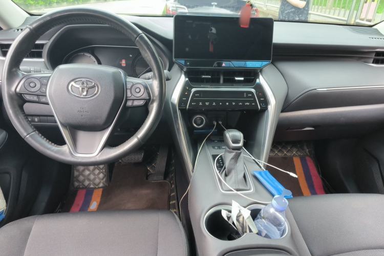 Used Toyota Harrier 2023 2.0L CVT Two-Wheel Drive Entry Version Center Console
