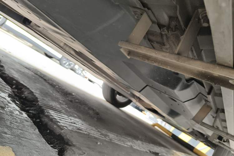 Used Toyota Harrier 2023 2.0L CVT Two-Wheel Drive Deluxe Edition Chassis Rear Right