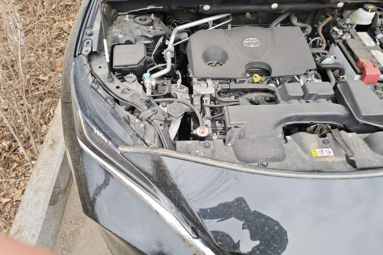 Used Toyota Harrier 2023 2.0L CVT Two-Wheel Drive Luxury Edition Engine Bay Right