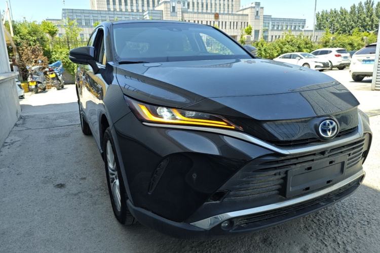 Used Toyota Harrier 2023 Dual-Motor 2.5L CVT 4x4 Deluxe Edition Exterior 1