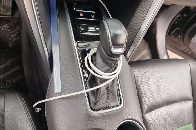 Used Toyota Harrier 2023 2.0L CVT Two-Wheel Drive Deluxe Edition Gear Lever